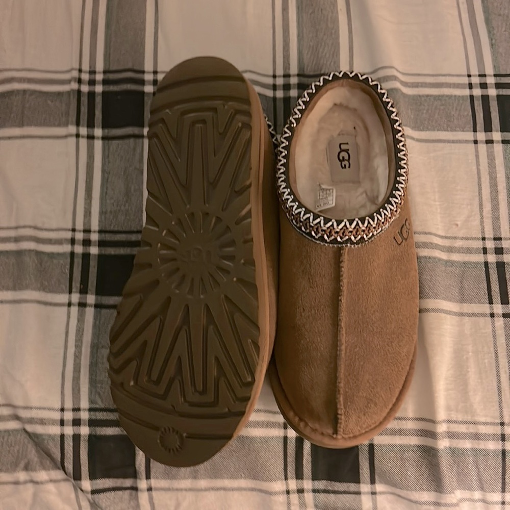 Uggs Tasman Slide M9 Chestnut
